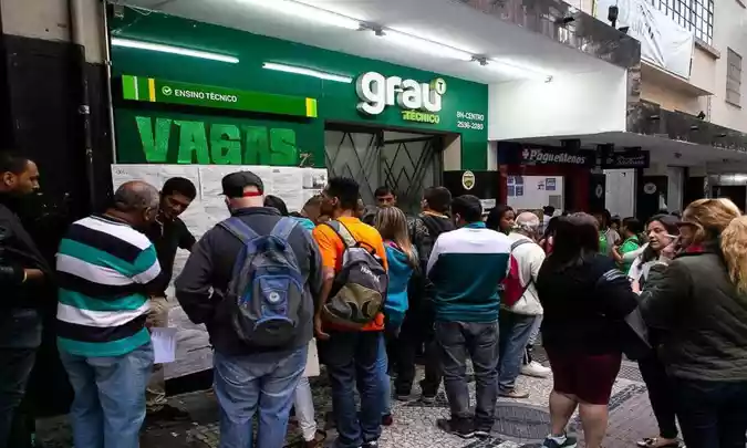 Imagem da fachada da Rede Grau Técnico